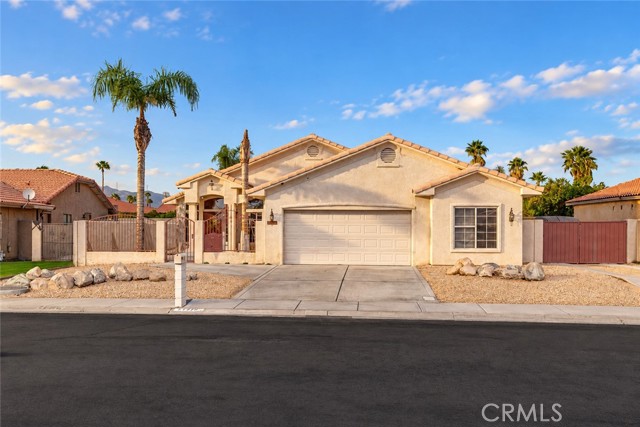 67270 Peineta, Cathedral City