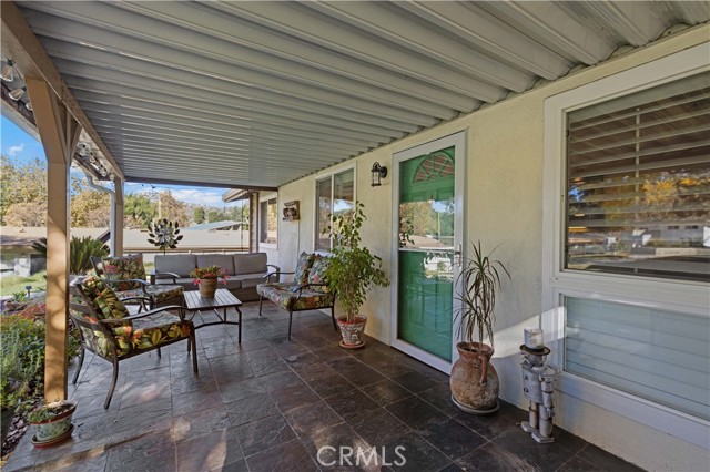 Detail Gallery Image 5 of 30 For 19348 Avenue of the Oaks, Newhall,  CA 91321 - 2 Beds | 1/1 Baths