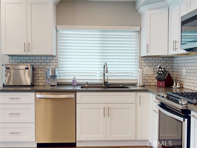 Detail Gallery Image 13 of 47 For 24192 Angela St, Lake Forest,  CA 92630 - 4 Beds | 2 Baths