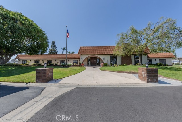 2851 Rolling Hills Drive, Fullerton CA: https://media.crmls.org/medias/b59e2db9-2249-4a27-8c74-e509cd93681b.jpg