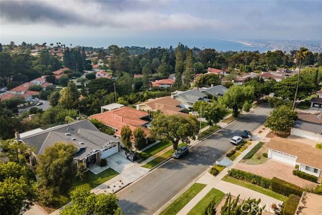 27105 Springcreek Road, Rancho Palos Verdes, California 90275, 4 Bedrooms Bedrooms, ,3 BathroomsBathrooms,Residential,Sold,Springcreek,PV21190601