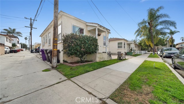 846 Belmont Avenue, Long Beach, California 90804, ,Multi-Family,For Sale,Belmont,PW25017258