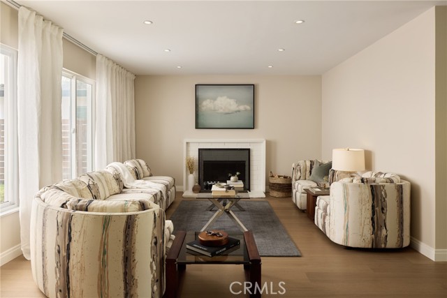 Detail Gallery Image 5 of 31 For 2957 Royal Palm Dr, Costa Mesa,  CA 92626 - 3 Beds | 2 Baths