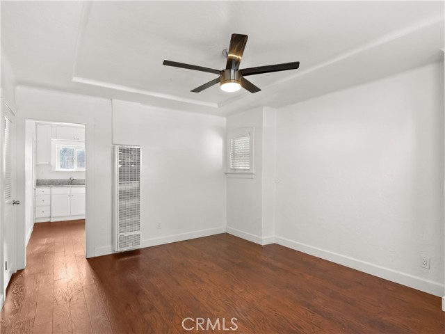 1406 Argonne Avenue, Long Beach CA: https://media.crmls.org/medias/b59f51fc-6d86-4945-972c-3fe22dfc420c.jpg