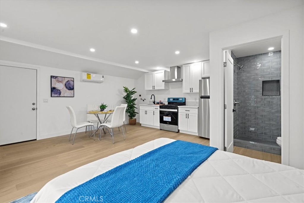 5815 Saloma AvenueSherman Oaks image #39
