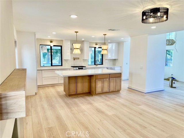 Detail Gallery Image 5 of 31 For 2211 Park Vista Ln, Chino Hills,  CA 91709 - 4 Beds | 2/1 Baths