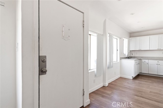 Detail Gallery Image 16 of 21 For 1257 W 38th St, Los Angeles,  CA 90037 - 2 Beds | 1 Baths