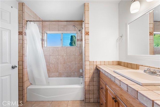 Detail Gallery Image 37 of 55 For 1030 Ventura Ave, Simi Valley,  CA 93065 - 3 Beds | 2 Baths
