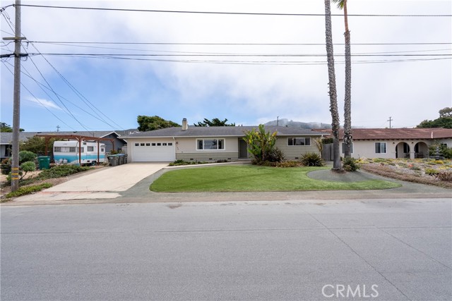 733 Manzanita Drive, Los Osos CA: https://media.crmls.org/medias/b5a35736-8765-45ff-8039-188246e9ba20.jpg