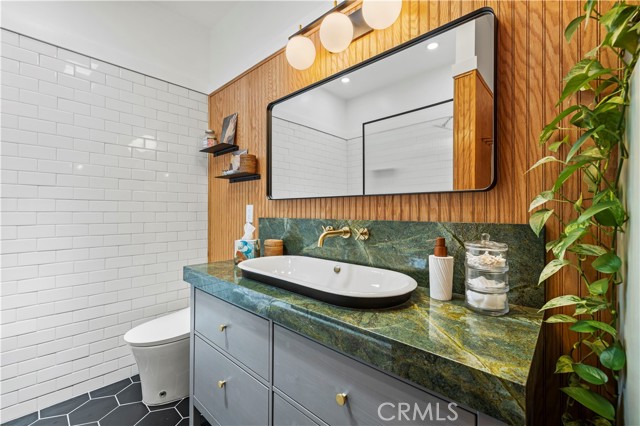 3511 E 2nd Street, Los Angeles CA: https://media.crmls.org/medias/b5a3a7d2-03ab-4cd4-a8fe-628222cebae9.jpg
