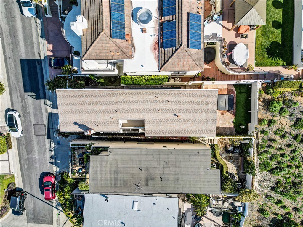 https://media.crmls.org/medias/b5a3ba69-17e3-4ce1-aa5a-1be6511a3119.jpg?preset=X-Large