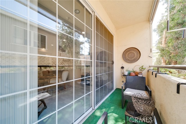 Detail Gallery Image 17 of 19 For 10824 Bloomfield St #106,  Toluca Lake,  CA 91602 - 3 Beds | 2 Baths