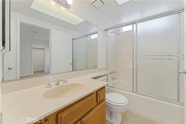 Detail Gallery Image 13 of 23 For 710 5th St, Hermosa Beach,  CA 90254 - – Beds | – Baths