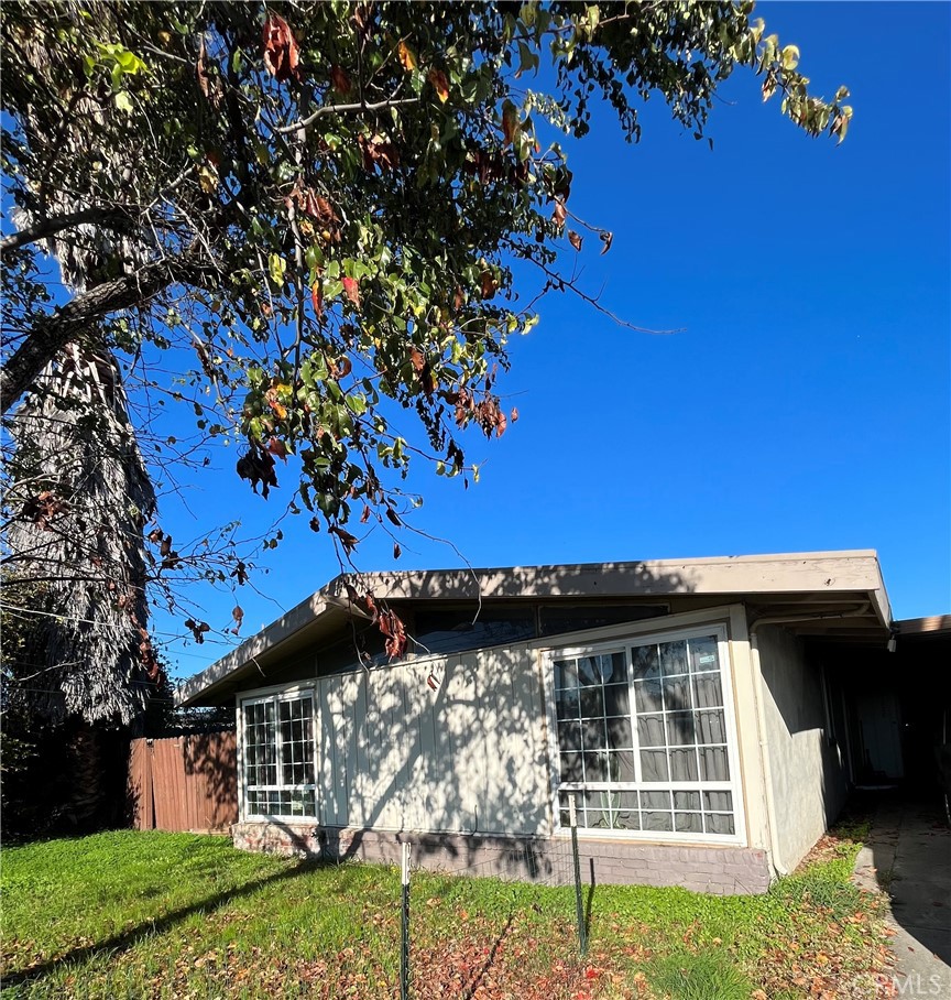 27828 Mandarin Avenue