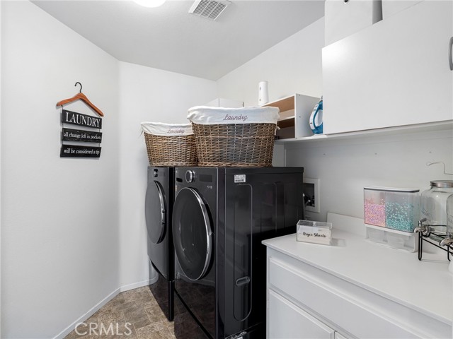 Detail Gallery Image 21 of 42 For 12685 Biscayne, Victorville,  CA 92392 - 5 Beds | 3/1 Baths