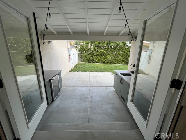 Detail Gallery Image 19 of 24 For 4466 Sherman Oaks Cir, Sherman Oaks,  CA 91403 - 3 Beds | 2 Baths