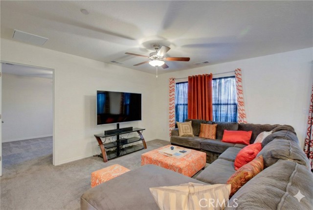 Detail Gallery Image 8 of 21 For 295 Bryce Canyon Ct, Merced,  CA 95341 - 4 Beds | 2 Baths