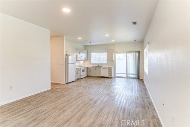 Detail Gallery Image 10 of 24 For 13177 Edgemont #11,  Moreno Valley,  CA 92553 - 2 Beds | 2 Baths