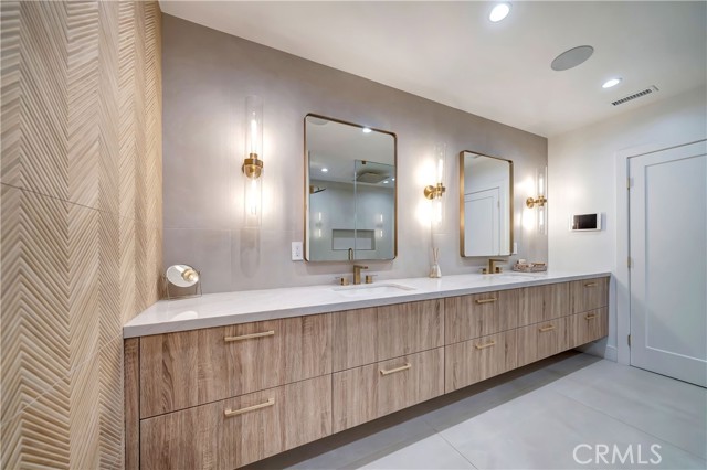 Detail Gallery Image 40 of 72 For 5355 Aldea Ave, Encino,  CA 91316 - 5 Beds | 5/1 Baths