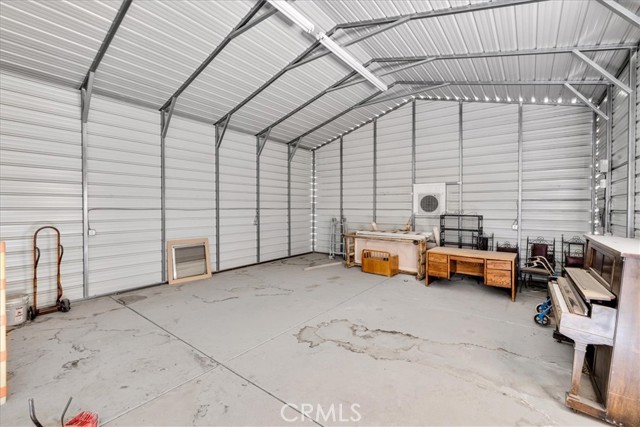 63357 Uranium Road, Joshua Tree CA: https://media.crmls.org/medias/b5a5a64b-c584-4566-8aac-a1dc781ed1c8.jpg
