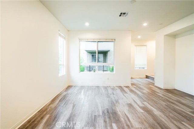 Detail Gallery Image 18 of 53 For 20618 Desert Ash, Winnetka,  CA 91306 - 4 Beds | 4 Baths