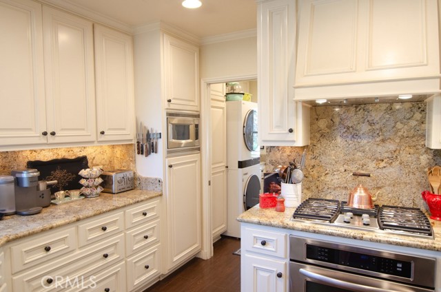 Detail Gallery Image 12 of 27 For 2151 E Mountain St, Pasadena,  CA 91104 - 3 Beds | 2 Baths