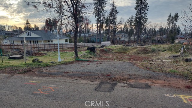 888 Deer Creek Lane, Paradise CA: https://media.crmls.org/medias/b5a692a6-d9a8-4513-8106-e8e5773afecf.jpg