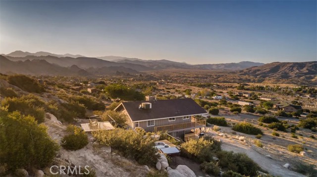Detail Gallery Image 35 of 39 For 5637 Minna Gombell Ln, Pioneertown,  CA 92268 - 2 Beds | 2 Baths
