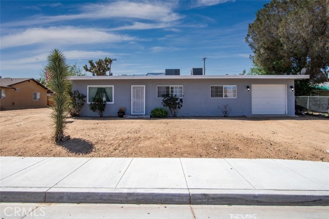 Detail Gallery Image 1 of 27 For 55695 Pueblo Trl, Yucca Valley,  CA 92284 - 3 Beds | 1/1 Baths