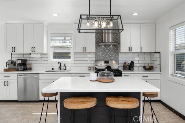 Detail Gallery Image 8 of 54 For 2780 W Stanley, Anaheim,  CA 92801 - 4 Beds | 2 Baths