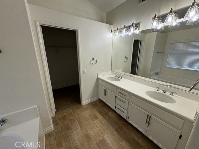 Detail Gallery Image 27 of 34 For 935 Mesa Alta Cir, Corona,  CA 92879 - 3 Beds | 2/1 Baths