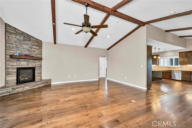 Detail Gallery Image 9 of 31 For 15384 Summit Bld, Cobb,  CA 95426 - 3 Beds | 2/1 Baths