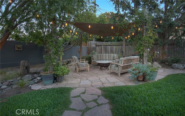 Detail Gallery Image 8 of 41 For 330 Colleen Pl, Costa Mesa,  CA 92627 - 4 Beds | 3 Baths