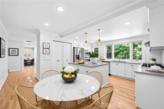 1683 Camberwell Place, Westlake Village CA: https://media.crmls.org/medias/b5a8630e-37c0-4d3b-a19b-caa4015e2311.jpg