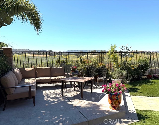 Detail Gallery Image 4 of 5 For 29021 via Pasatiempo, Laguna Niguel,  CA 92677 - 4 Beds | 2/1 Baths