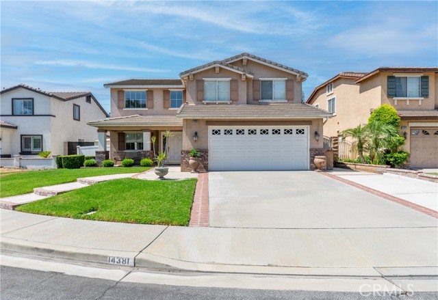 Detail Gallery Image 1 of 1 For 14381 Quail Ct, Fontana,  CA 92336 - 5 Beds | 3 Baths