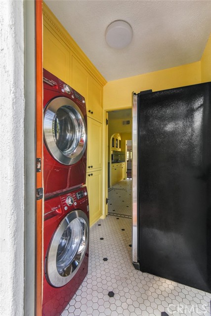 Detail Gallery Image 22 of 38 For 8246 4th St, Los Angeles,  CA 90048 - 2 Beds | 2 Baths