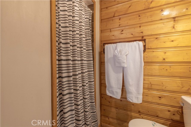 Detail Gallery Image 14 of 27 For 796 Silver Tip Dr, Big Bear Lake,  CA 92315 - 2 Beds | 2 Baths