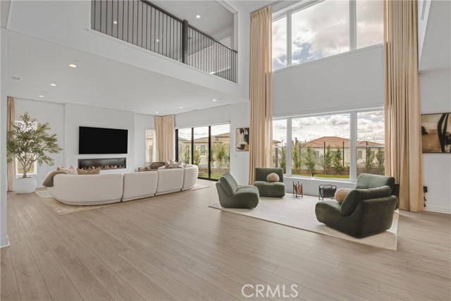 Detail Gallery Image 11 of 50 For 20204 W Albion Way, Porter Ranch,  CA 91326 - 5 Beds | 5/1 Baths