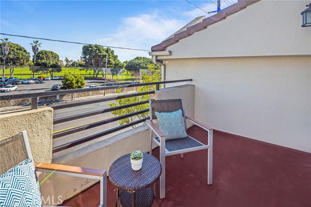 Detail Gallery Image 28 of 43 For 4001 W 165th St #C,  Lawndale,  CA 90260 - 2 Beds | 2/1 Baths