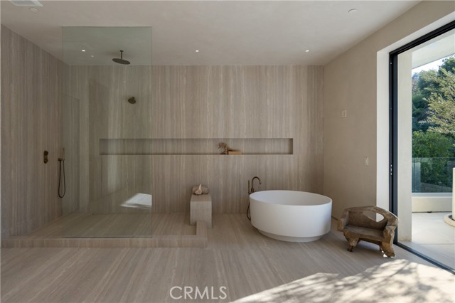 17177 Adlon Road, Encino CA: https://media.crmls.org/medias/b5addf8d-bc84-462c-a163-c6e010df6747.jpg