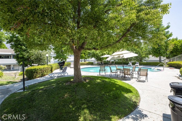 Detail Gallery Image 28 of 40 For 10504 Sunland Bld #5,  Sunland,  CA 91040 - 2 Beds | 1/1 Baths