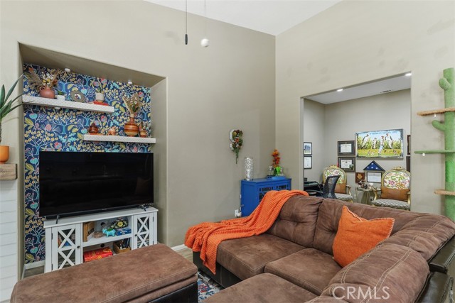 23591 Madison Avenue, Murrieta CA: https://media.crmls.org/medias/b5ae6a79-ec4c-43cb-bcec-9e9d7e9fc941.jpg