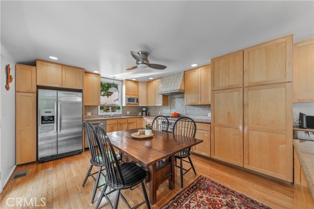 Detail Gallery Image 19 of 56 For 526 W 12th St, Claremont,  CA 91711 - 3 Beds | 2/1 Baths