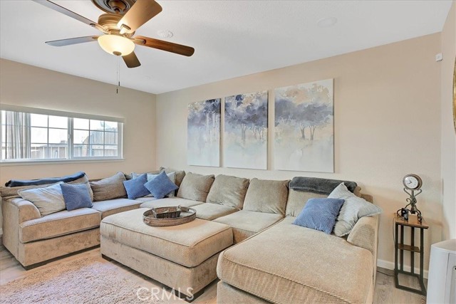 1986 14th Street, Olivehurst CA: https://media.crmls.org/medias/b5b082f8-9453-48d9-b229-85c3d3ae1ce6.jpg