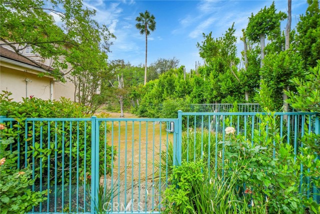 18500 Saint Moritz Drive, Tarzana (los Angeles), California 91356, 4 Bedrooms Bedrooms, ,3 BathroomsBathrooms,Residential,For Sale,18500 Saint Moritz Drive,CRSR24160134