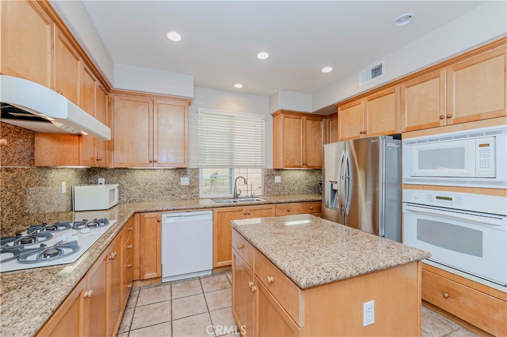 B5b1129f B4a8 4176 881e D7a882e1687c