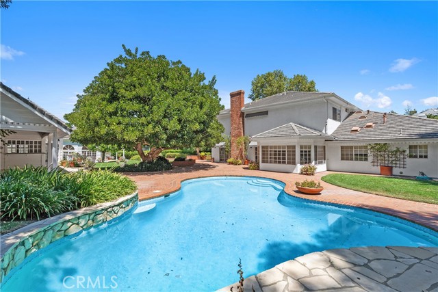 Detail Gallery Image 2 of 50 For 4751 Westchester Dr, Woodland Hills,  CA 91364 - 5 Beds | 7 Baths