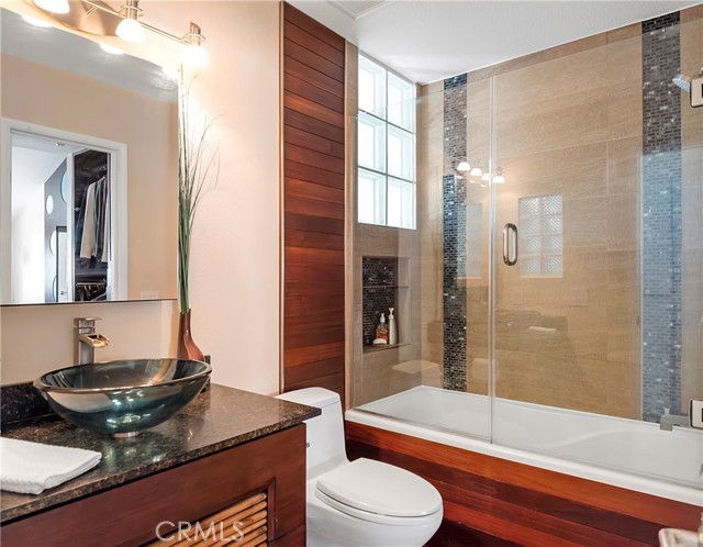 Medecine cabinet has outlet & light inside