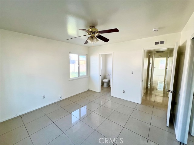 Detail Gallery Image 18 of 31 For 2111 E Avenue Q1, Palmdale,  CA 93550 - 3 Beds | 2 Baths